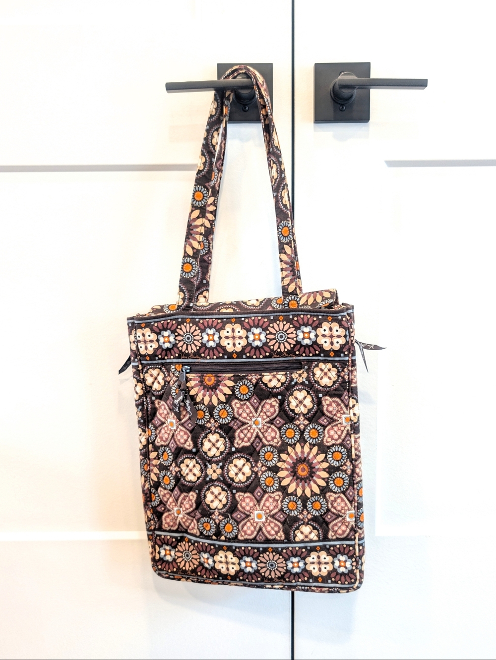 VERA BRADLEY Brown Floral Pattern Quilted Computer Bag